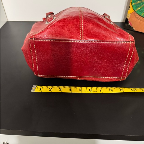 Fossil Red Leather Tote Bag 2 pockets 1 zipper pocket - Picture 4 of 7